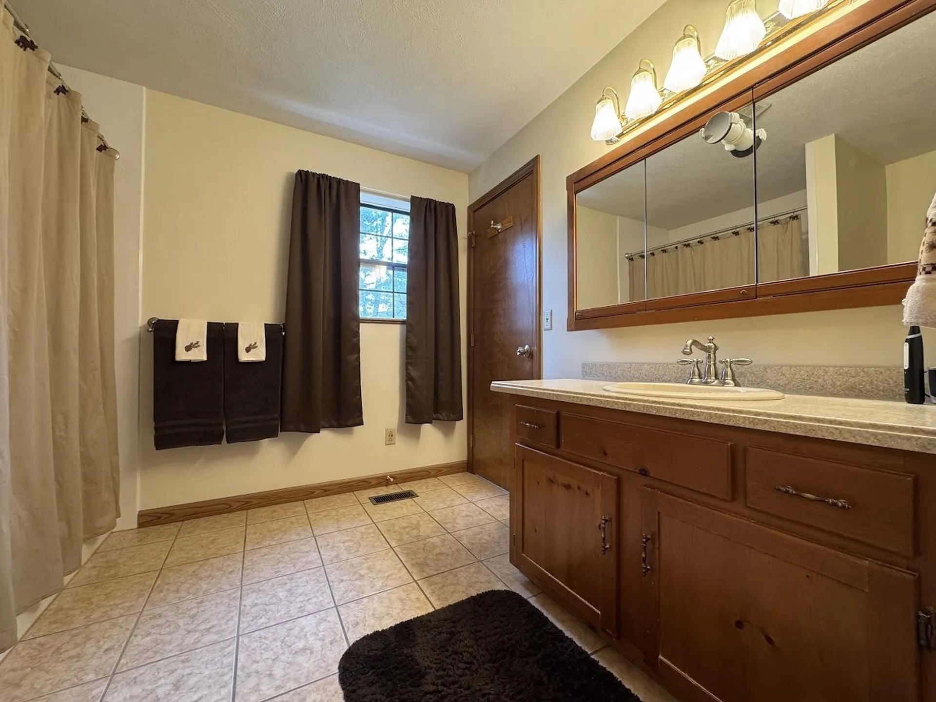43 W Meadow Road Haverhill MA 01832