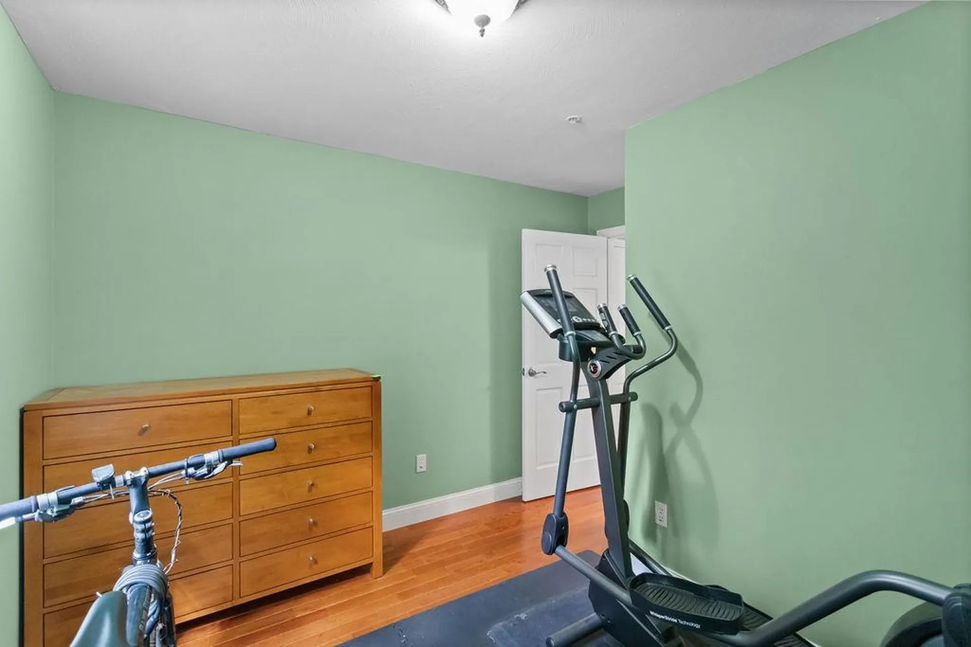 7 Jenny Hill Lane Nashua NH 03062
