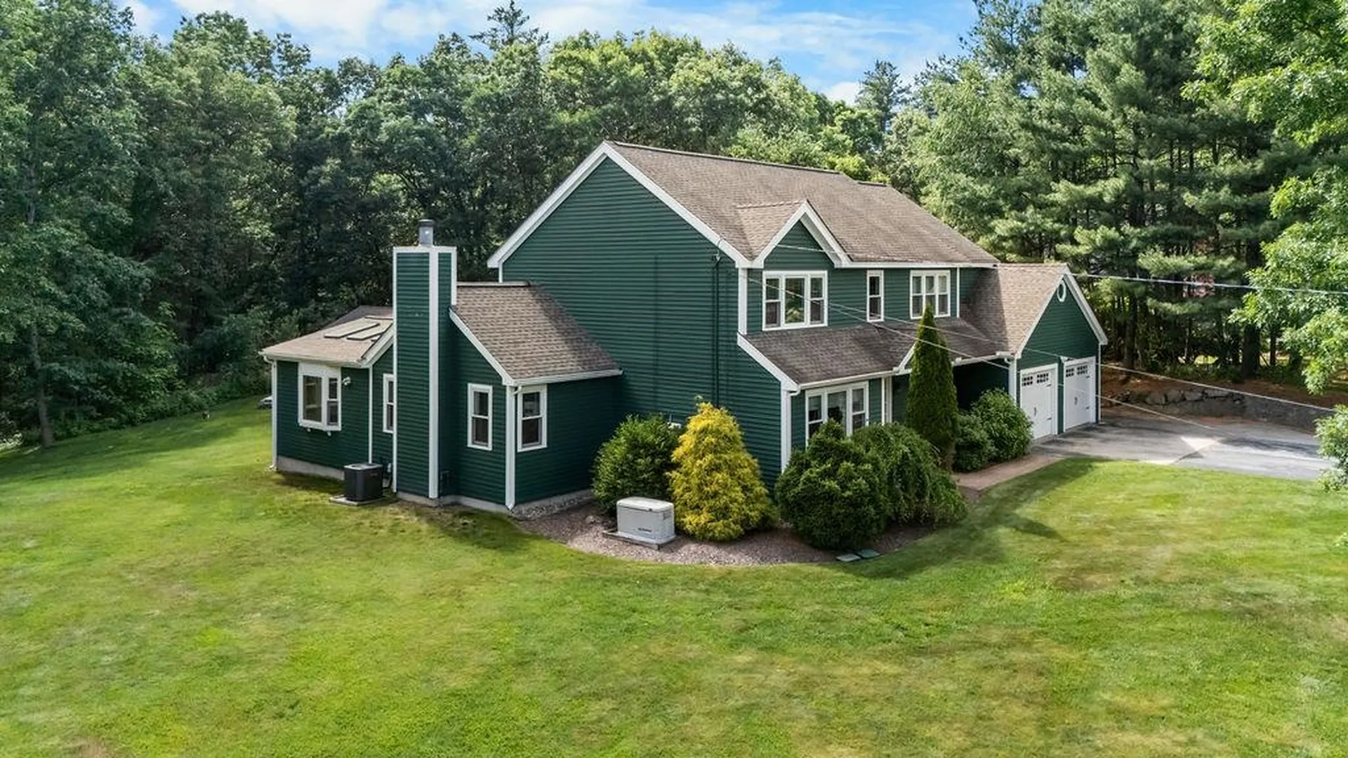 7 Jenny Hill Lane Nashua NH 03062