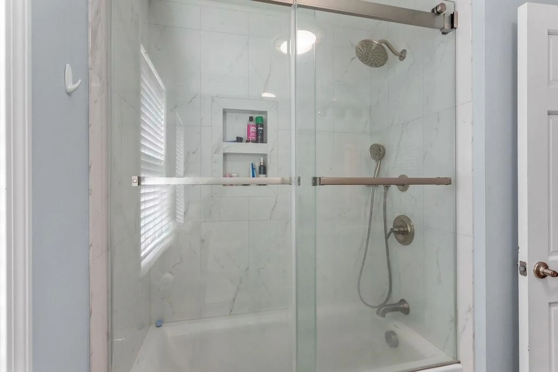 7 Jenny Hill Lane Nashua NH 03062
