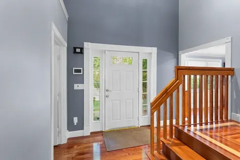 7 Jenny Hill Lane Nashua NH 03062