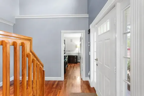 7 Jenny Hill Lane Nashua NH 03062