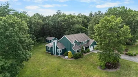 7 Jenny Hill Lane Nashua NH 03062