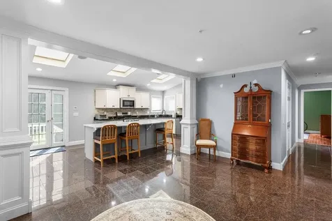 7 Jenny Hill Lane Nashua NH 03062