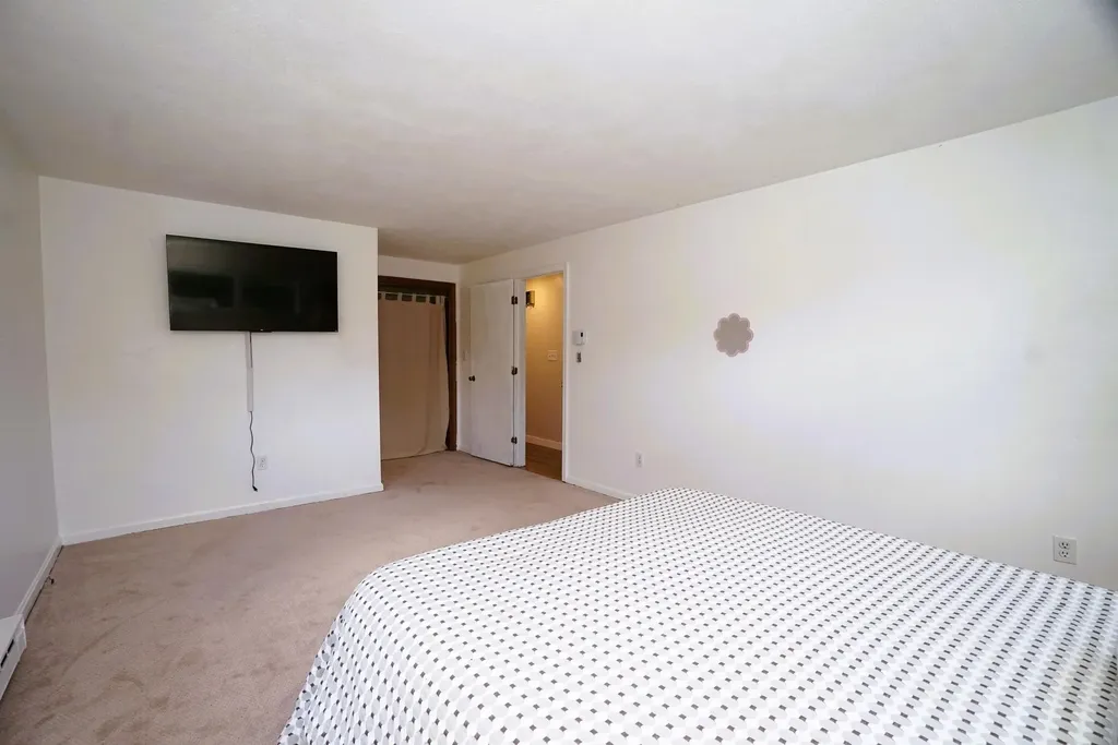 20 Ayer Circle Seabrook NH 03874