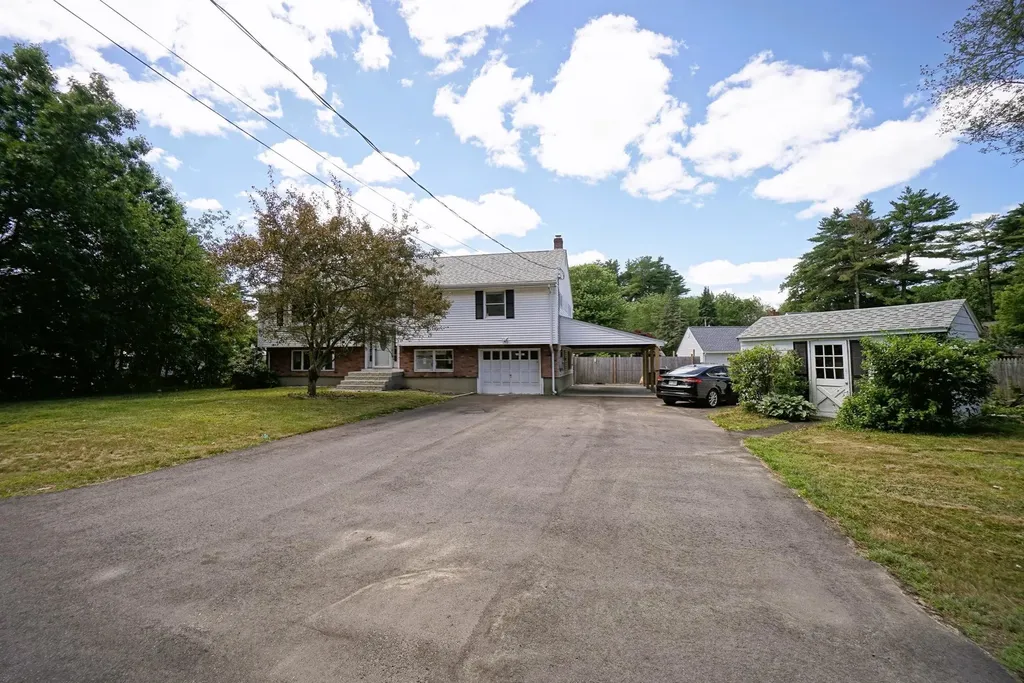 20 Ayer Circle Seabrook NH 03874