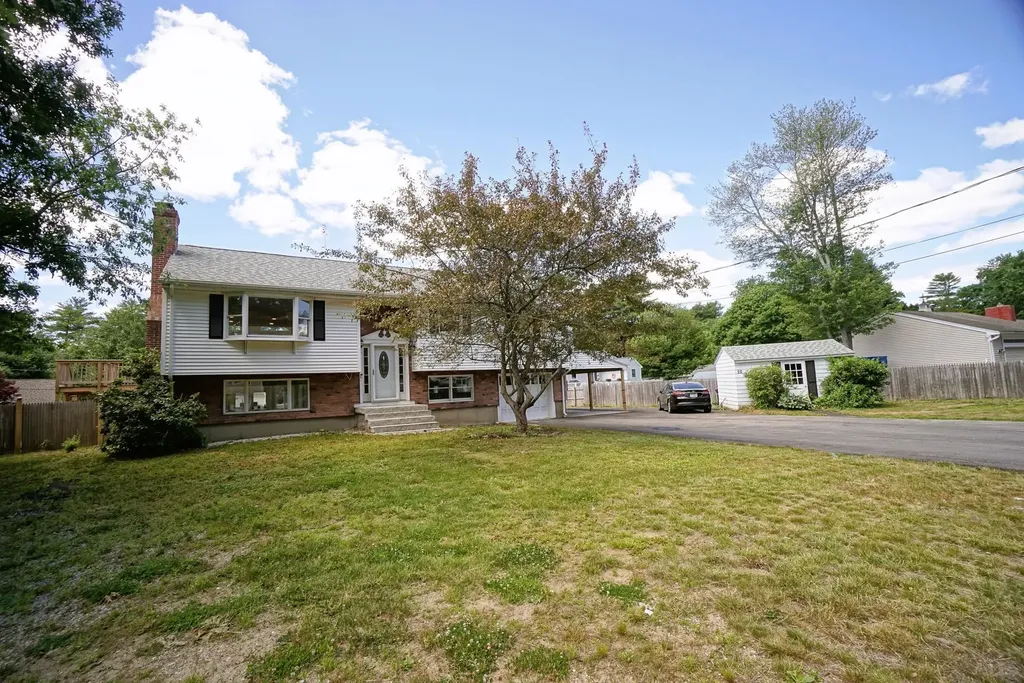 20 Ayer Circle Seabrook NH 03874