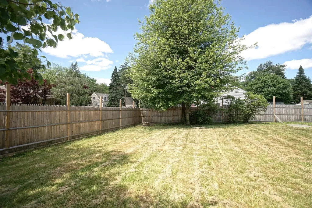 20 Ayer Circle Seabrook NH 03874