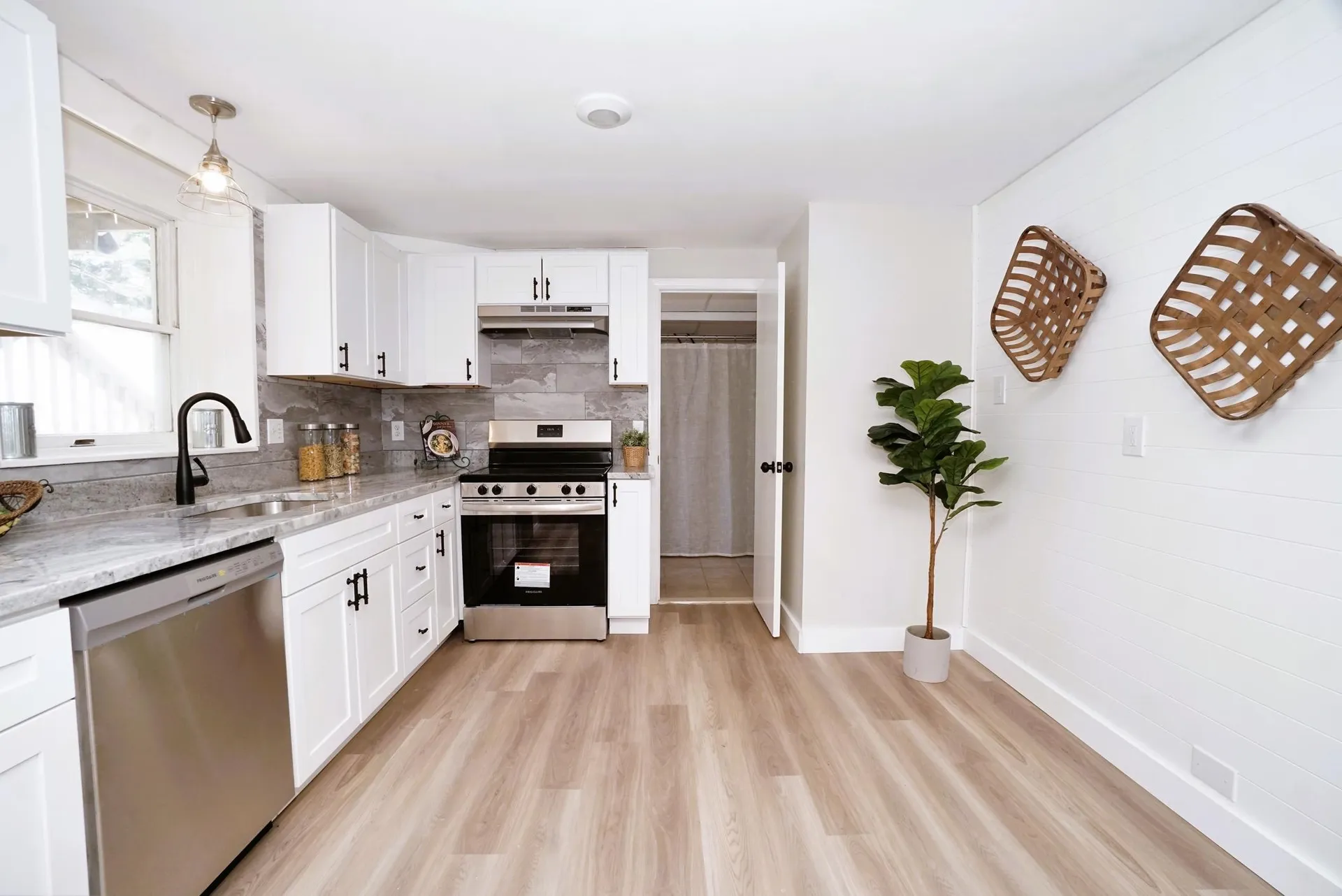 20 Ayer Circle Seabrook NH 03874