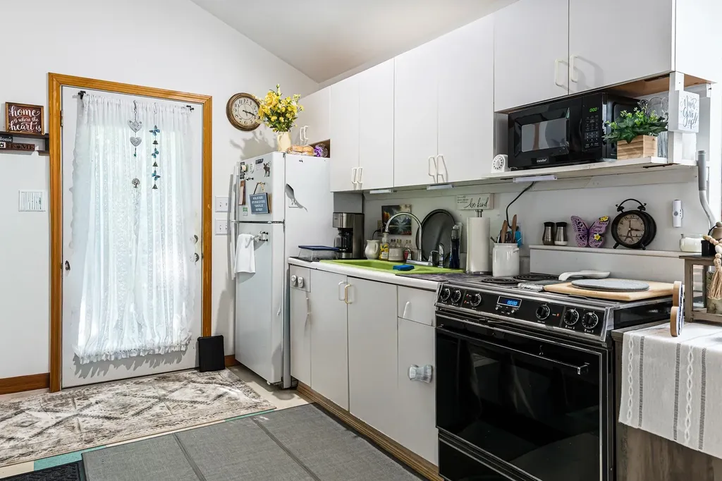 24 Wilder Street Peterborough NH 03458