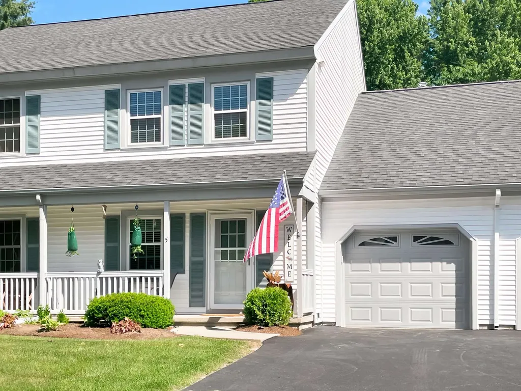 5 Wolff Drive Essex VT 05452