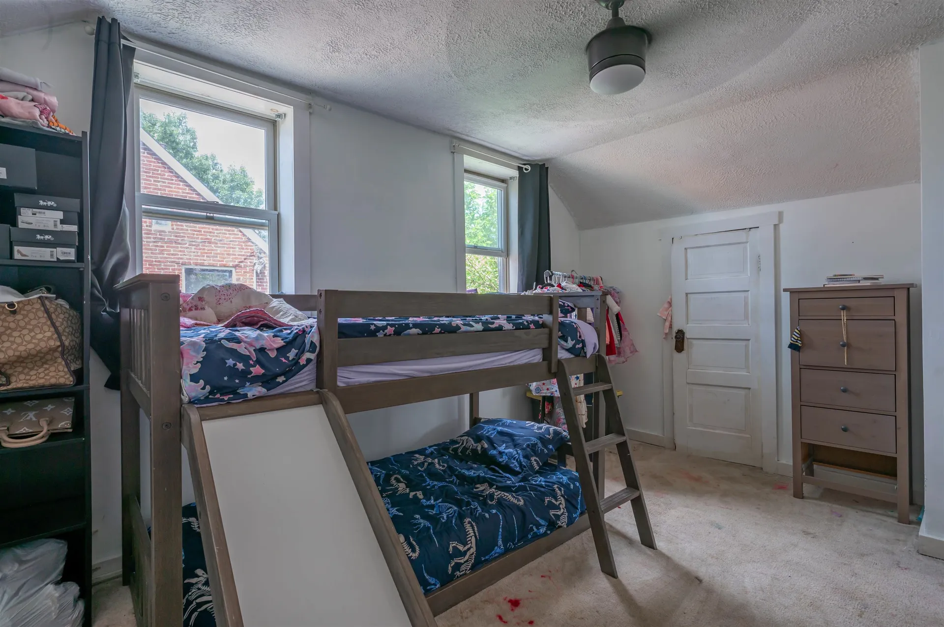 17 Grand Avenue Nashua NH 03060