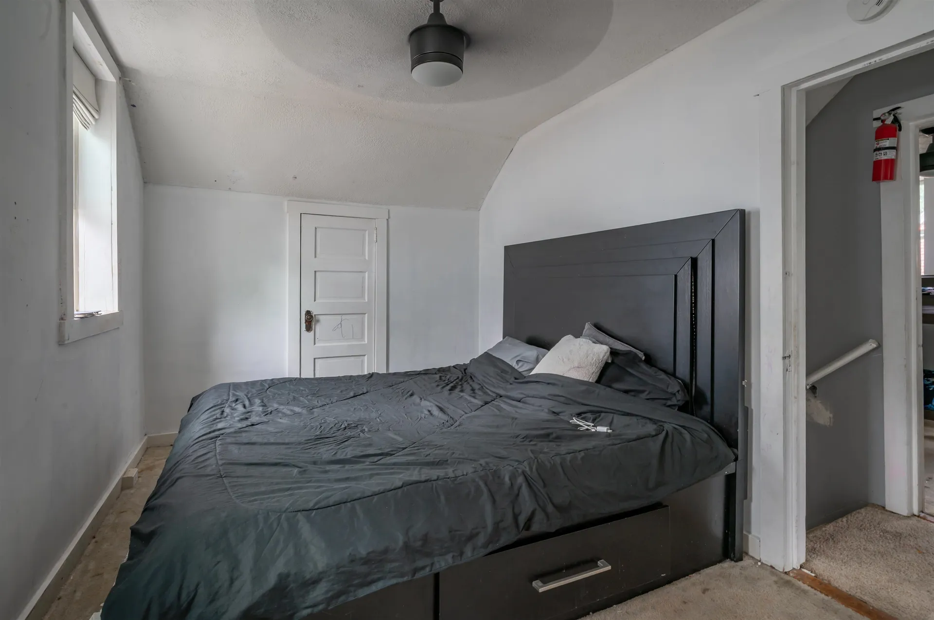 17 Grand Avenue Nashua NH 03060