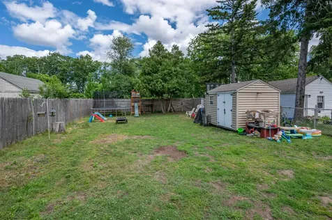 17 Grand Avenue Nashua NH 03060