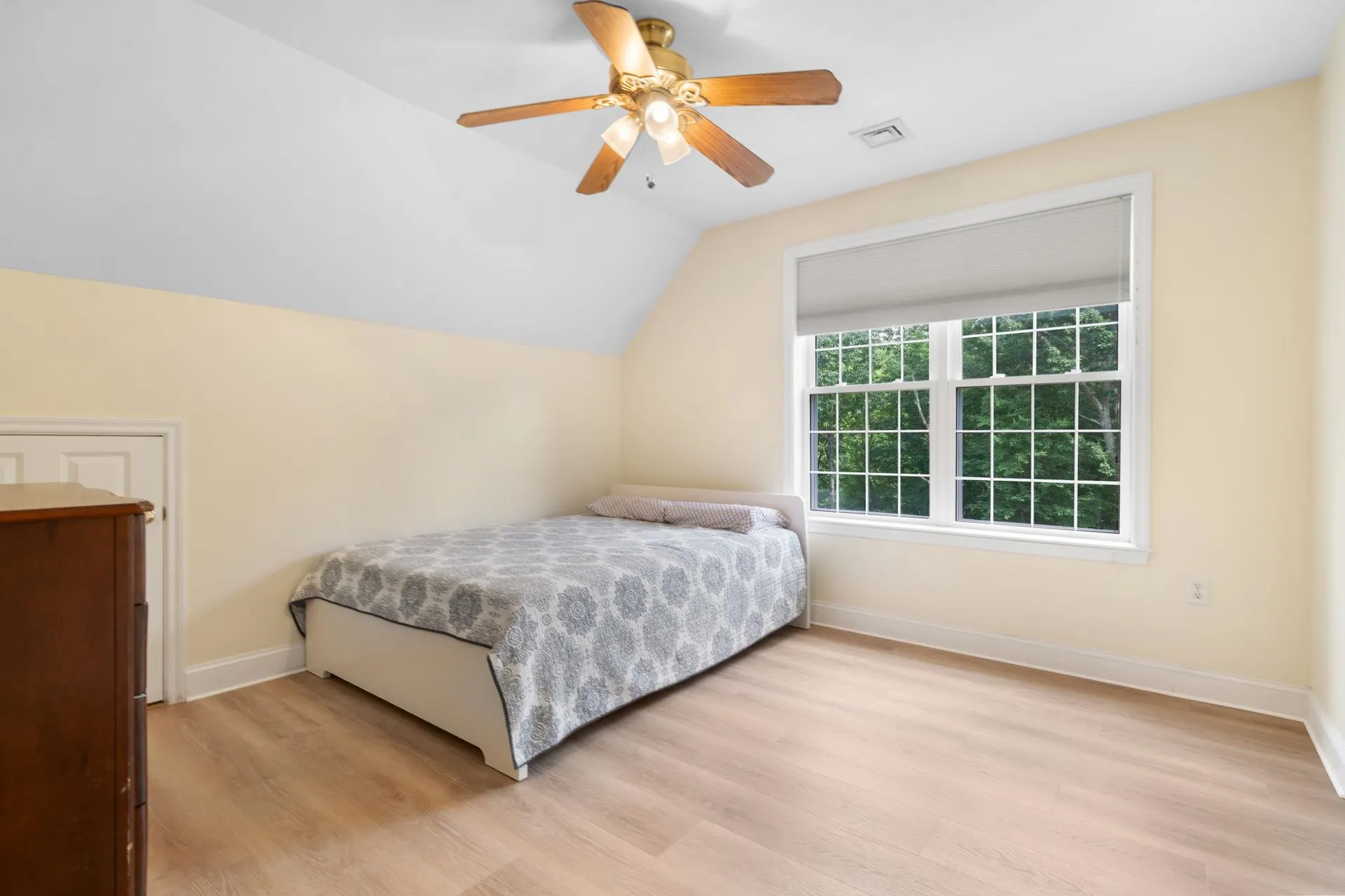 84 Searles Road Windham NH 03087