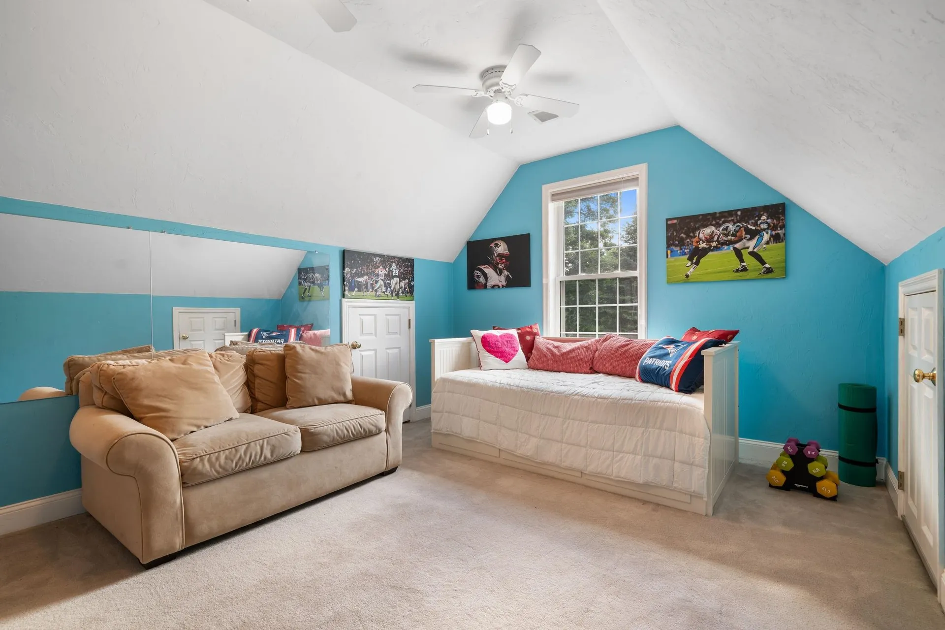84 Searles Road Windham NH 03087