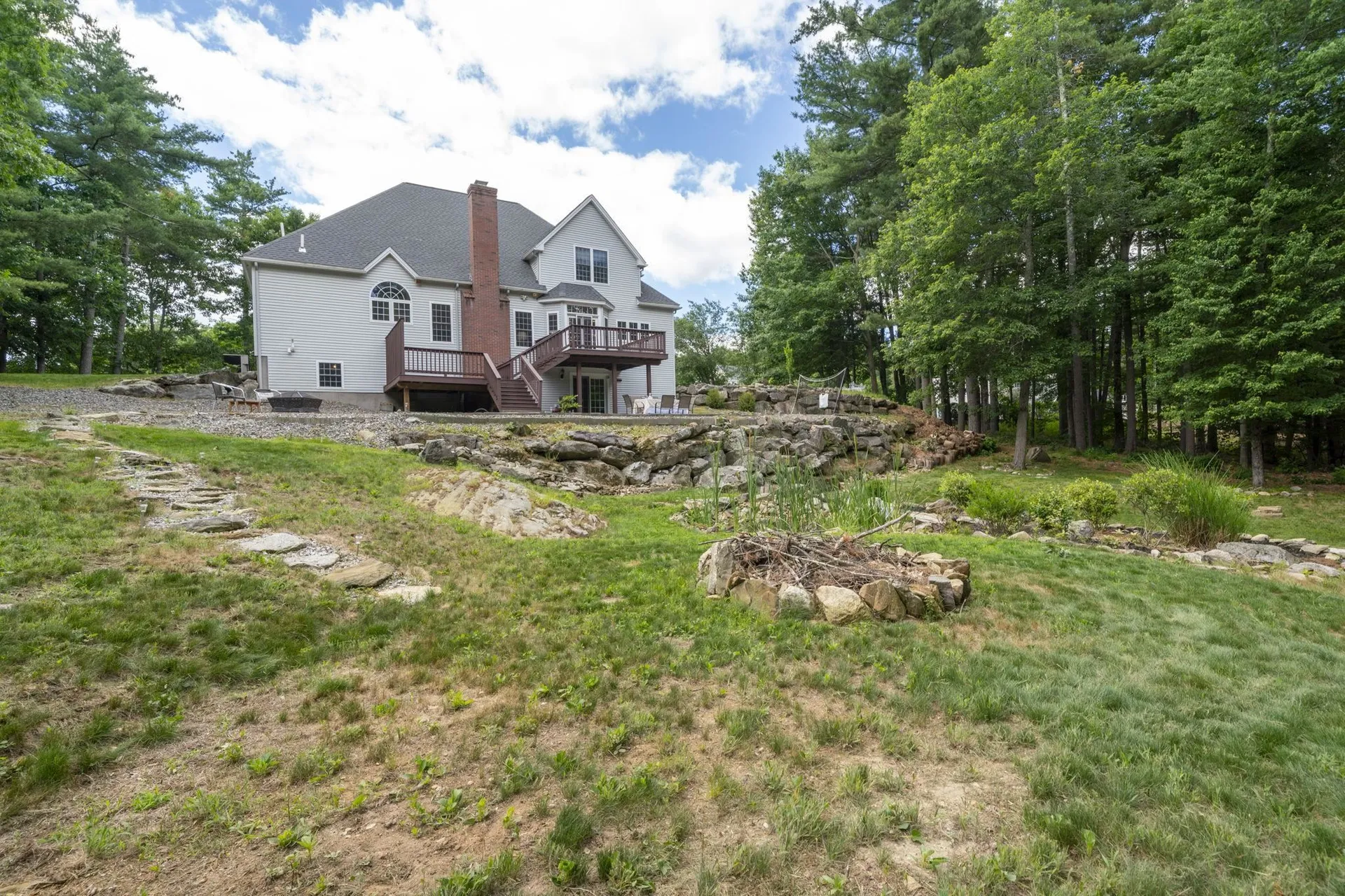 84 Searles Road Windham NH 03087
