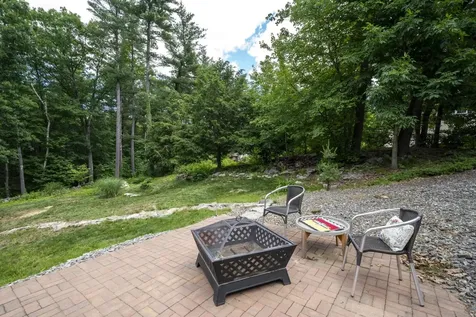 84 Searles Road Windham NH 03087