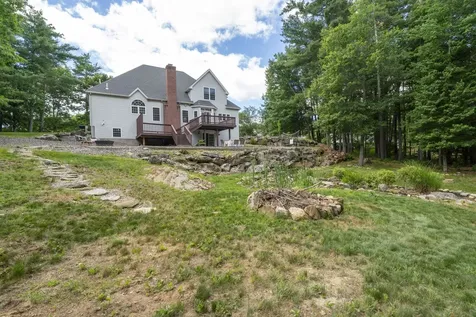 84 Searles Road Windham NH 03087