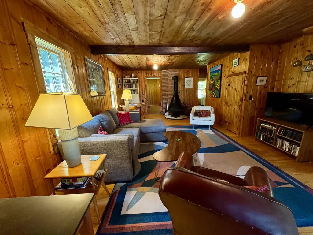 1269 Halls Lake Road Newbury VT 05051