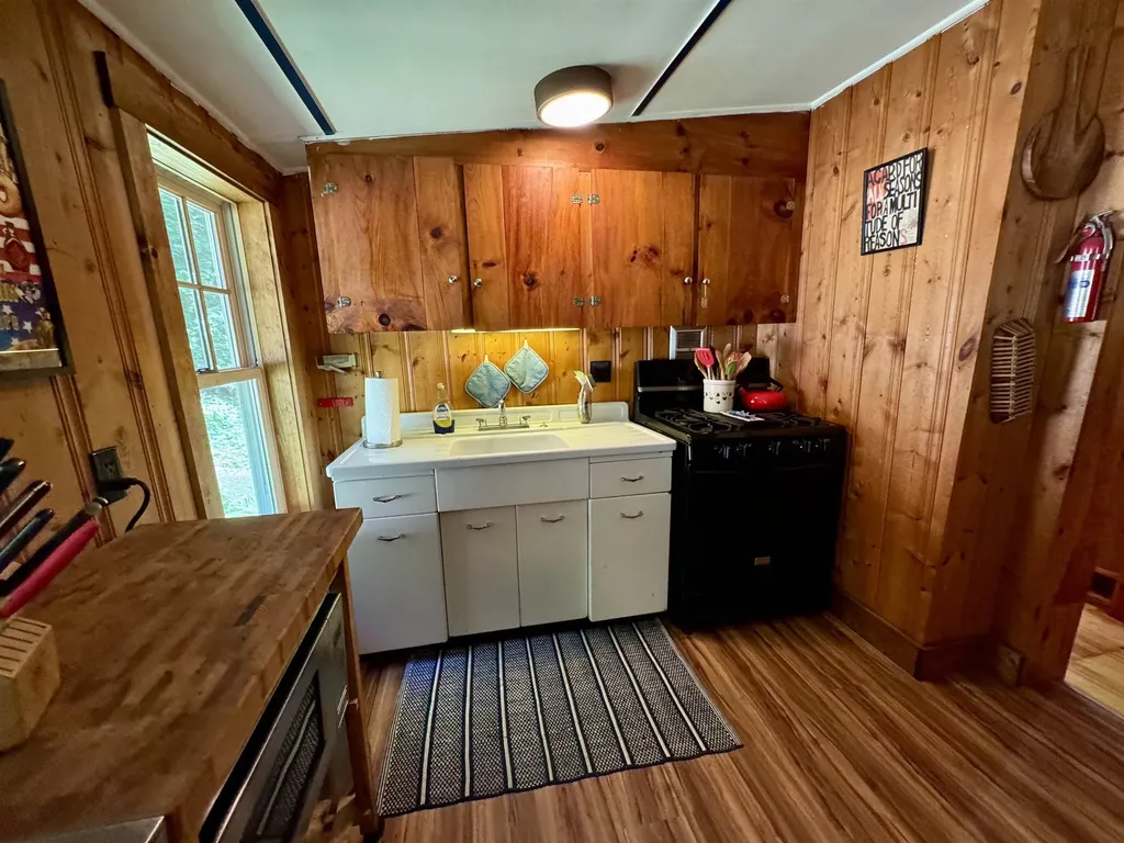 1269 Halls Lake Road Newbury VT 05051