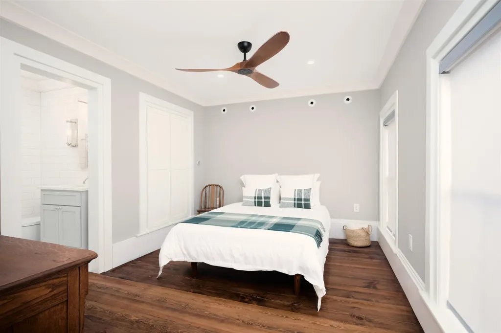 137 Kendall Pond Road Windham NH 03087