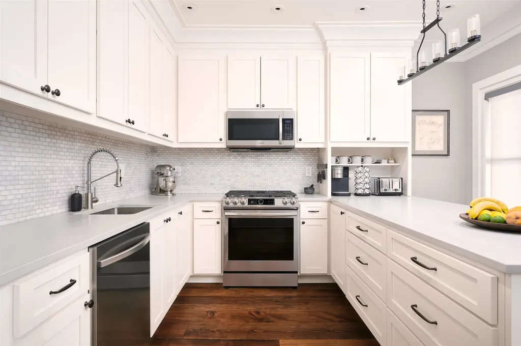 137 Kendall Pond Road Windham NH 03087