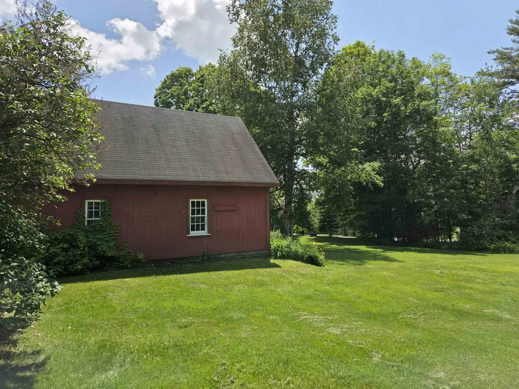 372 Canaan Street Canaan NH 03741