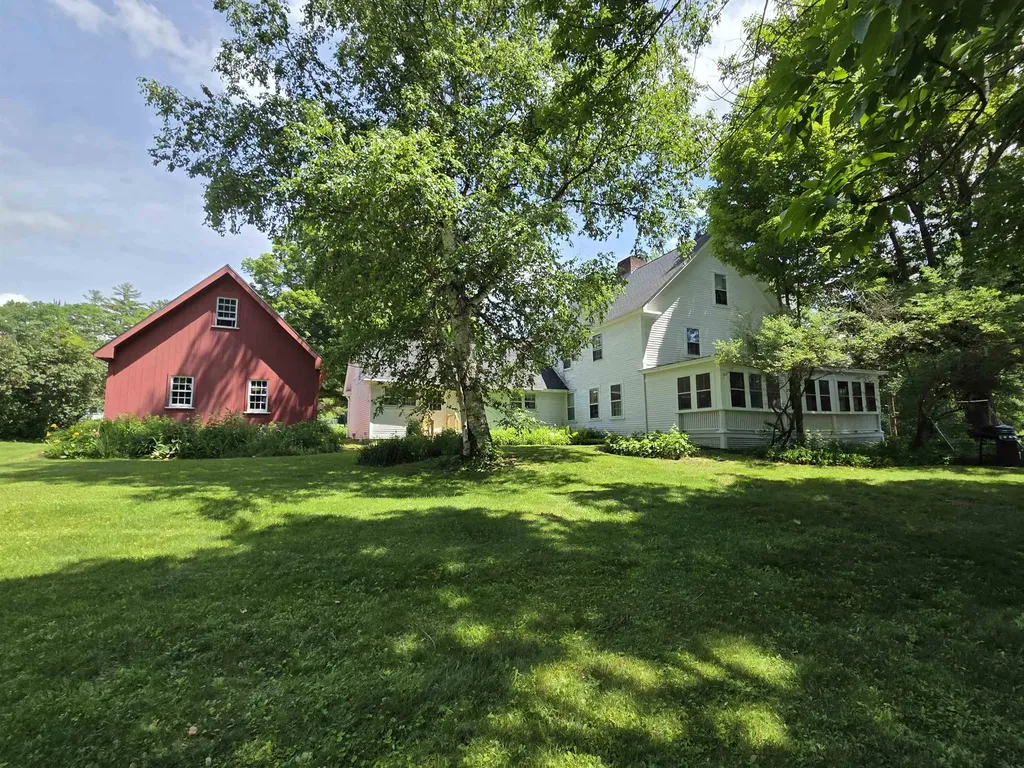372 Canaan Street Canaan NH 03741