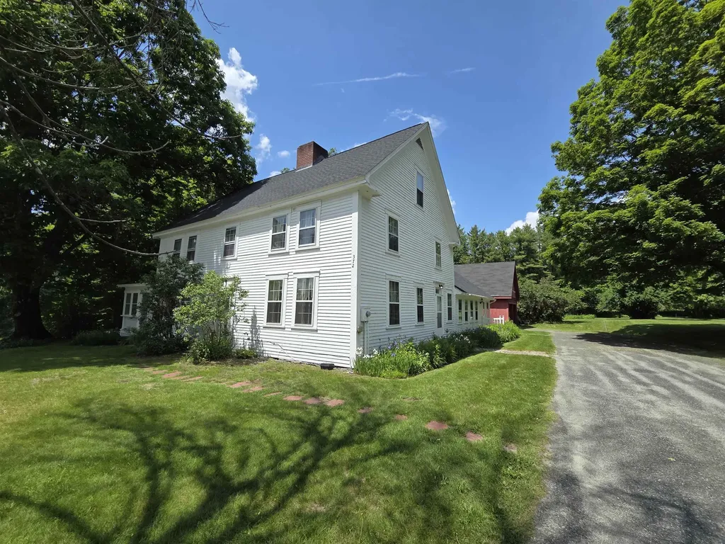 372 Canaan Street Canaan NH 03741