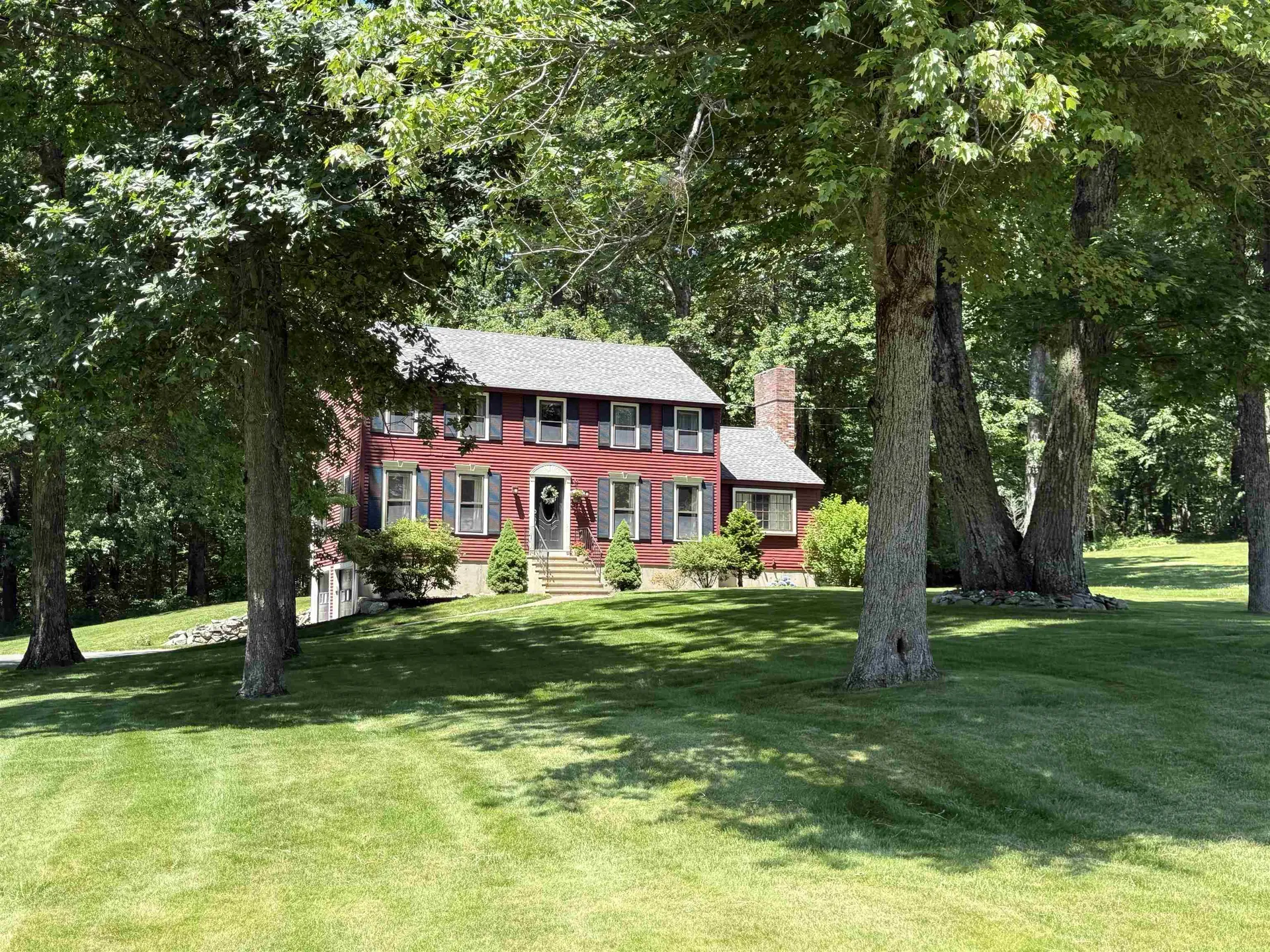 15 Brier Lane Derry NH 03038