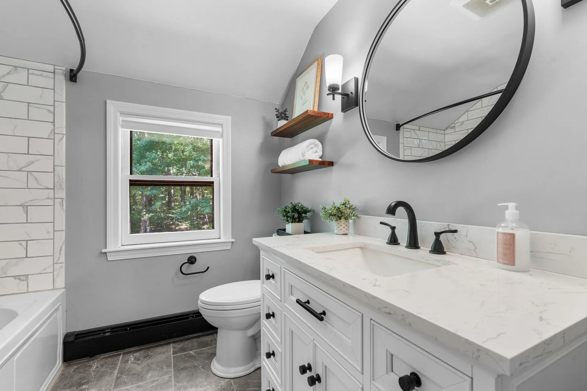15 Brier Lane Derry NH 03038
