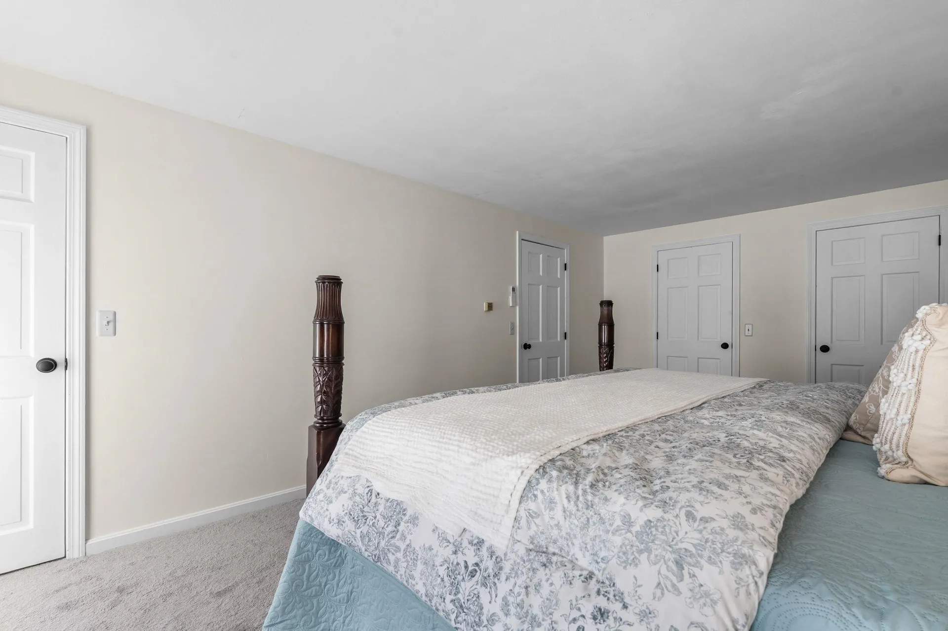 15 Brier Lane Derry NH 03038