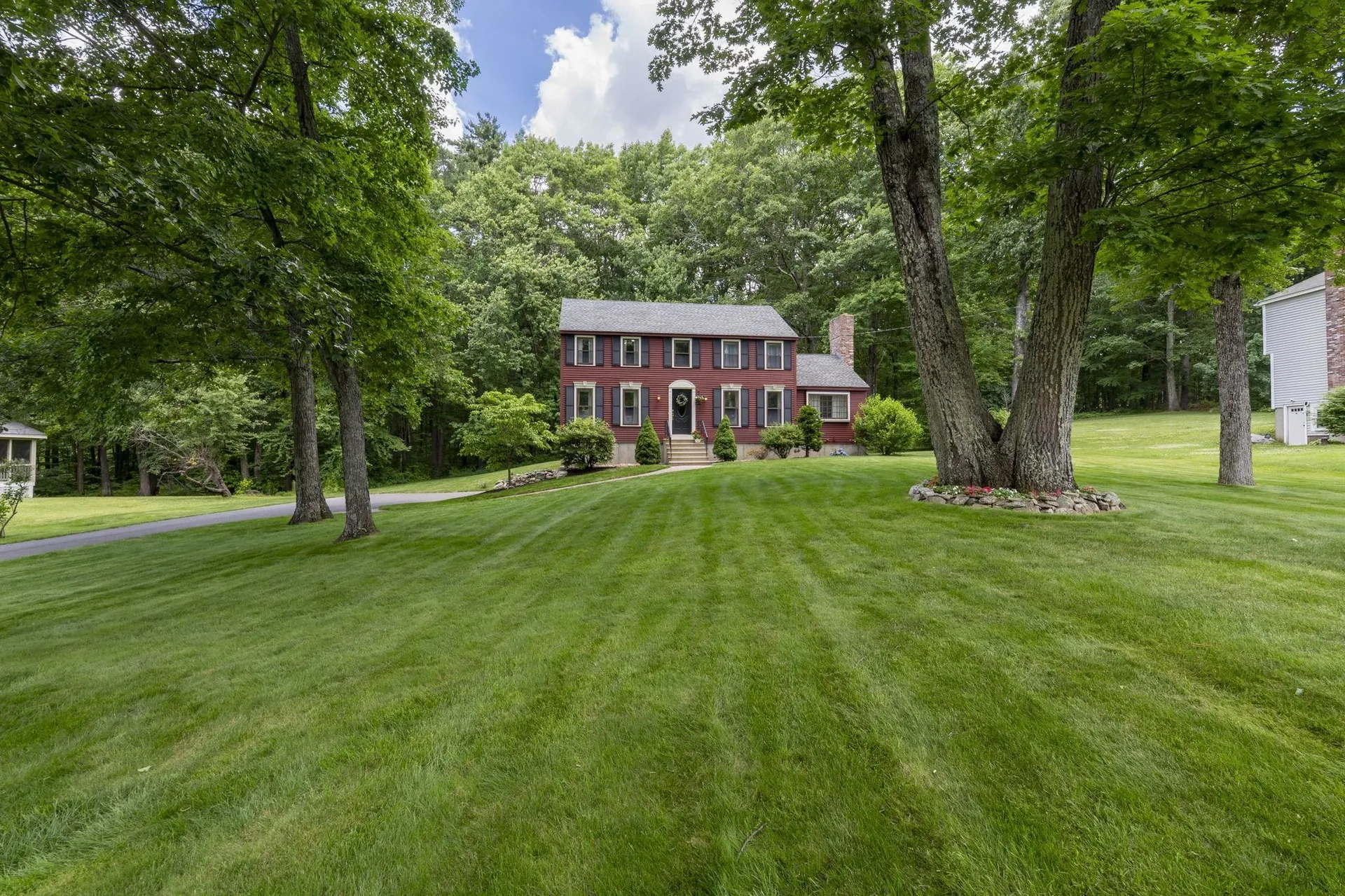15 Brier Lane Derry NH 03038