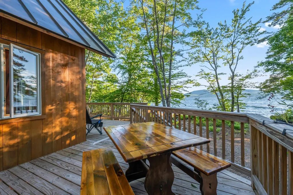 116 Big Barndoor Island Alton NH 03810