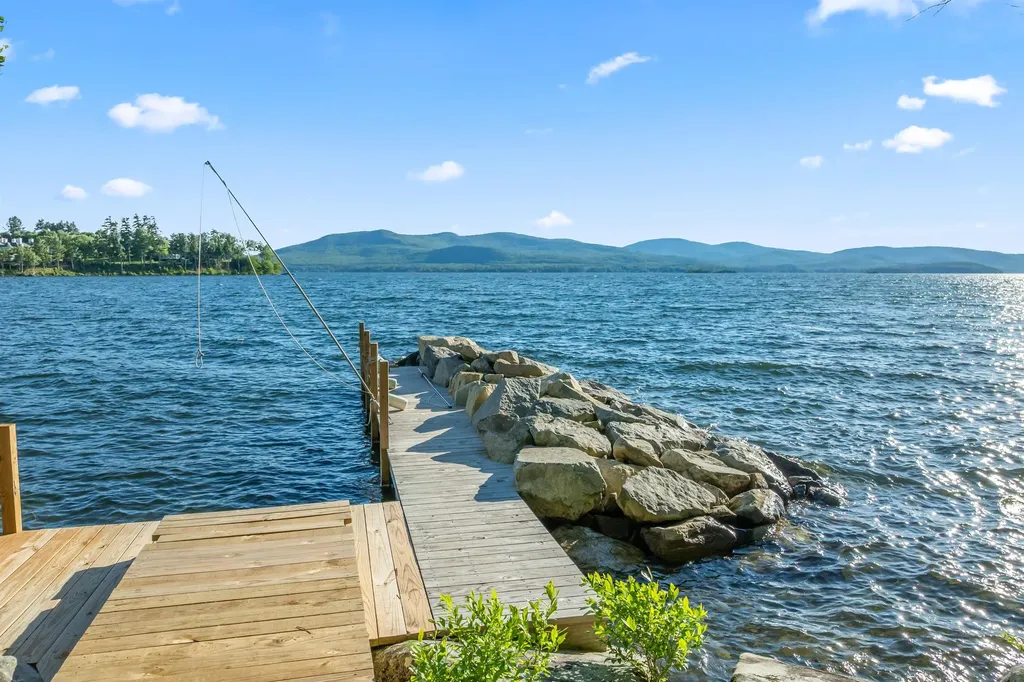 116 Big Barndoor Island Alton NH 03810