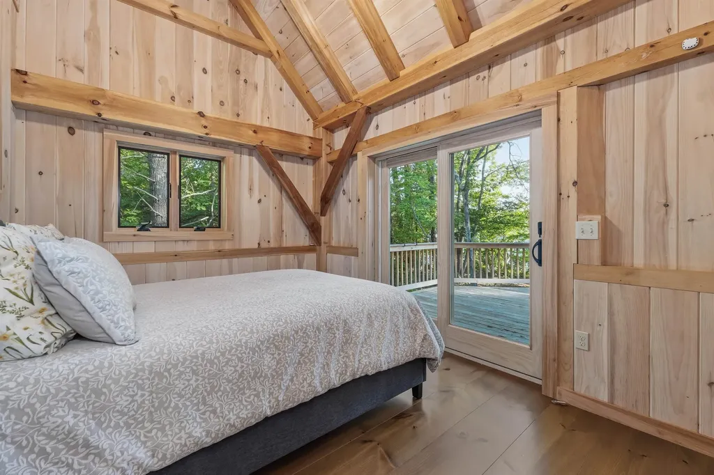 116 Big Barndoor Island Alton NH 03810