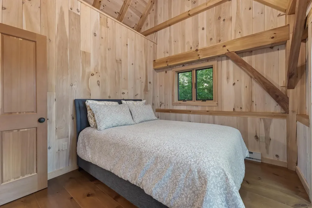116 Big Barndoor Island Alton NH 03810