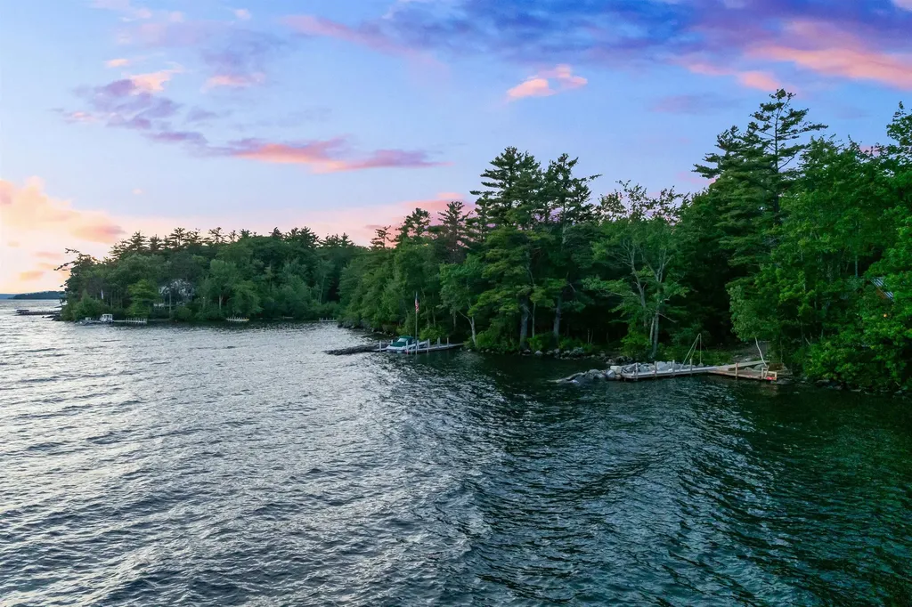 116 Big Barndoor Island Alton NH 03810