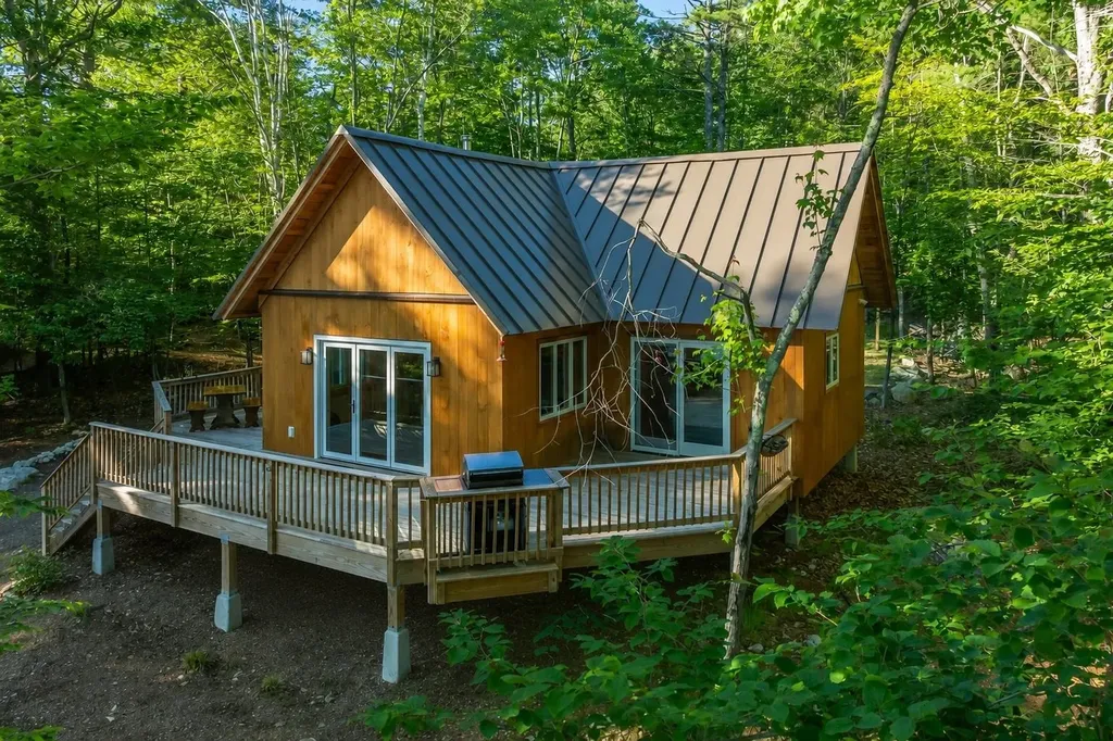 116 Big Barndoor Island Alton NH 03810