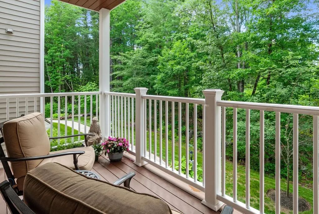 24 Willey Creek Road Exeter NH 03833