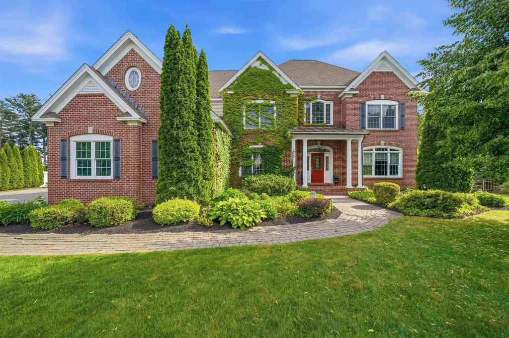 25 Ticklefancy Lane Salem NH 03079