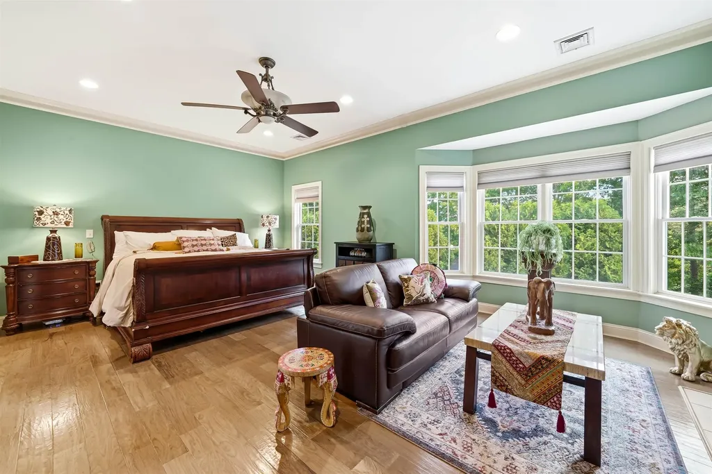 25 Ticklefancy Lane Salem NH 03079