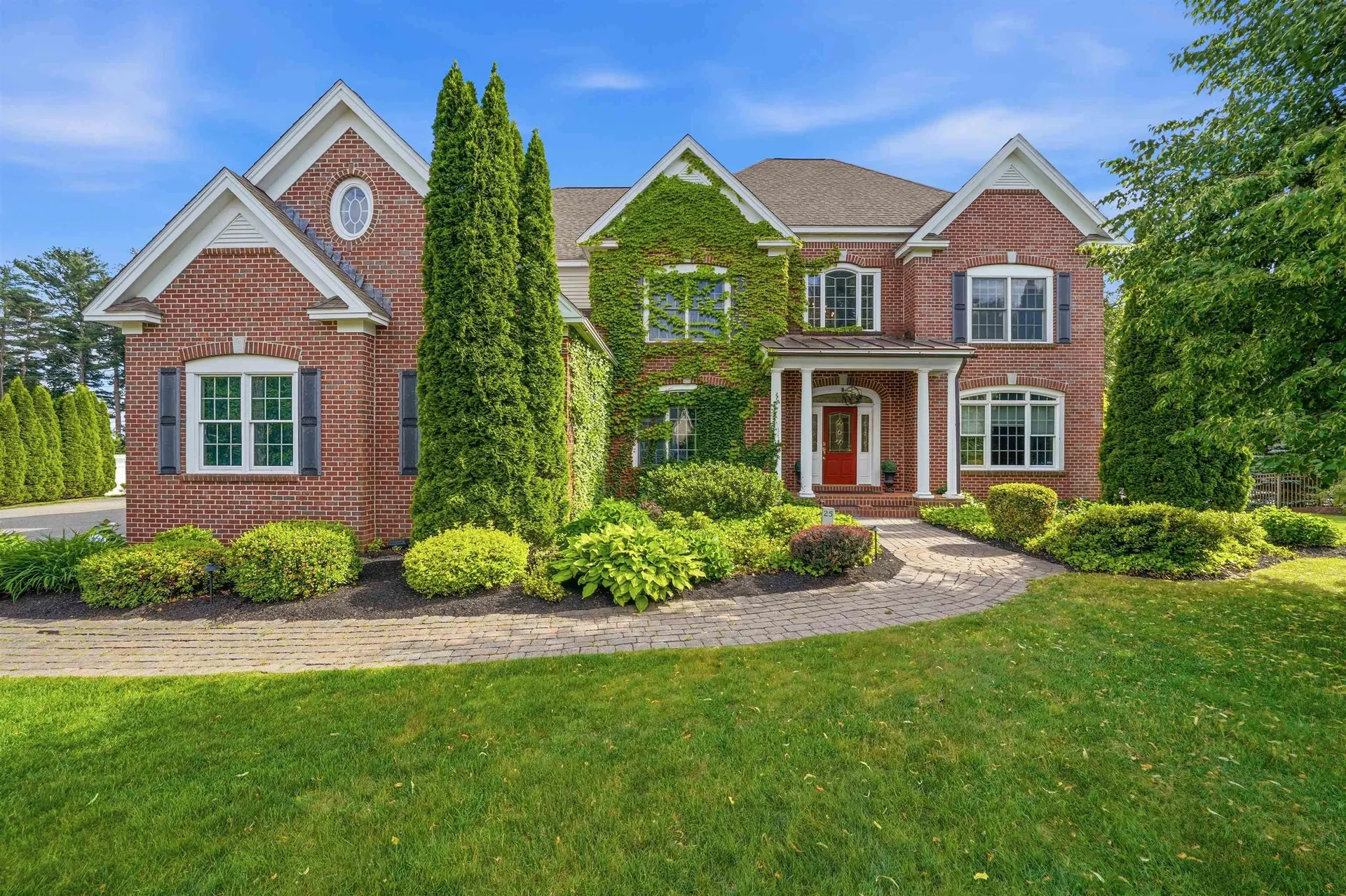 25 Ticklefancy Lane Salem NH 03079