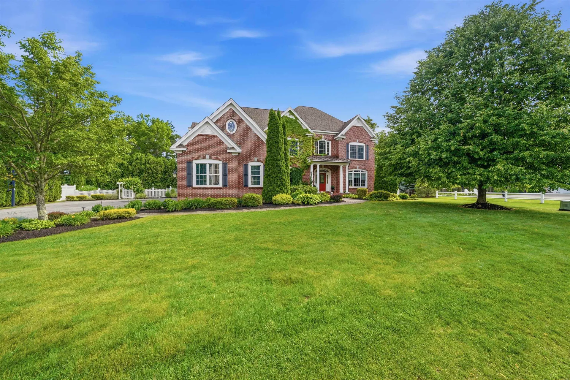 25 Ticklefancy Lane Salem NH 03079