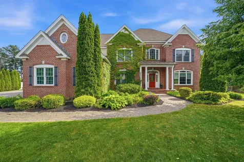 25 Ticklefancy Lane Salem NH 03079