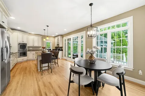 25 Ticklefancy Lane Salem NH 03079