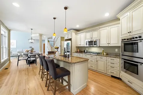 25 Ticklefancy Lane Salem NH 03079