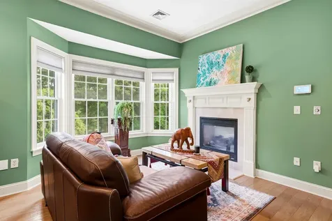 25 Ticklefancy Lane Salem NH 03079