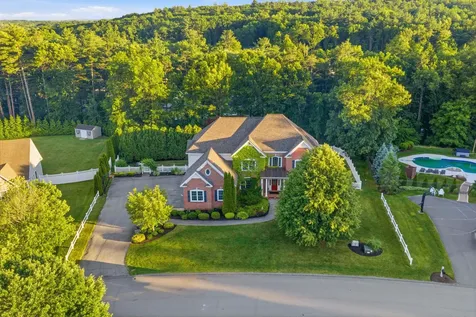 25 Ticklefancy Lane Salem NH 03079